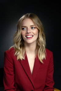 HD wallpaper samara weaving smiling - Tout Superman est dans Mag Of Steel