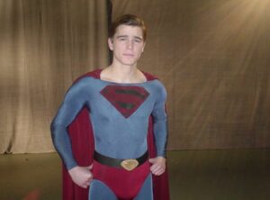 josh harnett en costume de superman - Tout Superman est dans Mag Of Steel