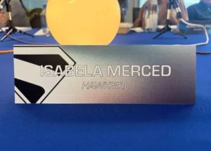 isabel merced hawkgirl - Tout Superman est dans Mag Of Steel